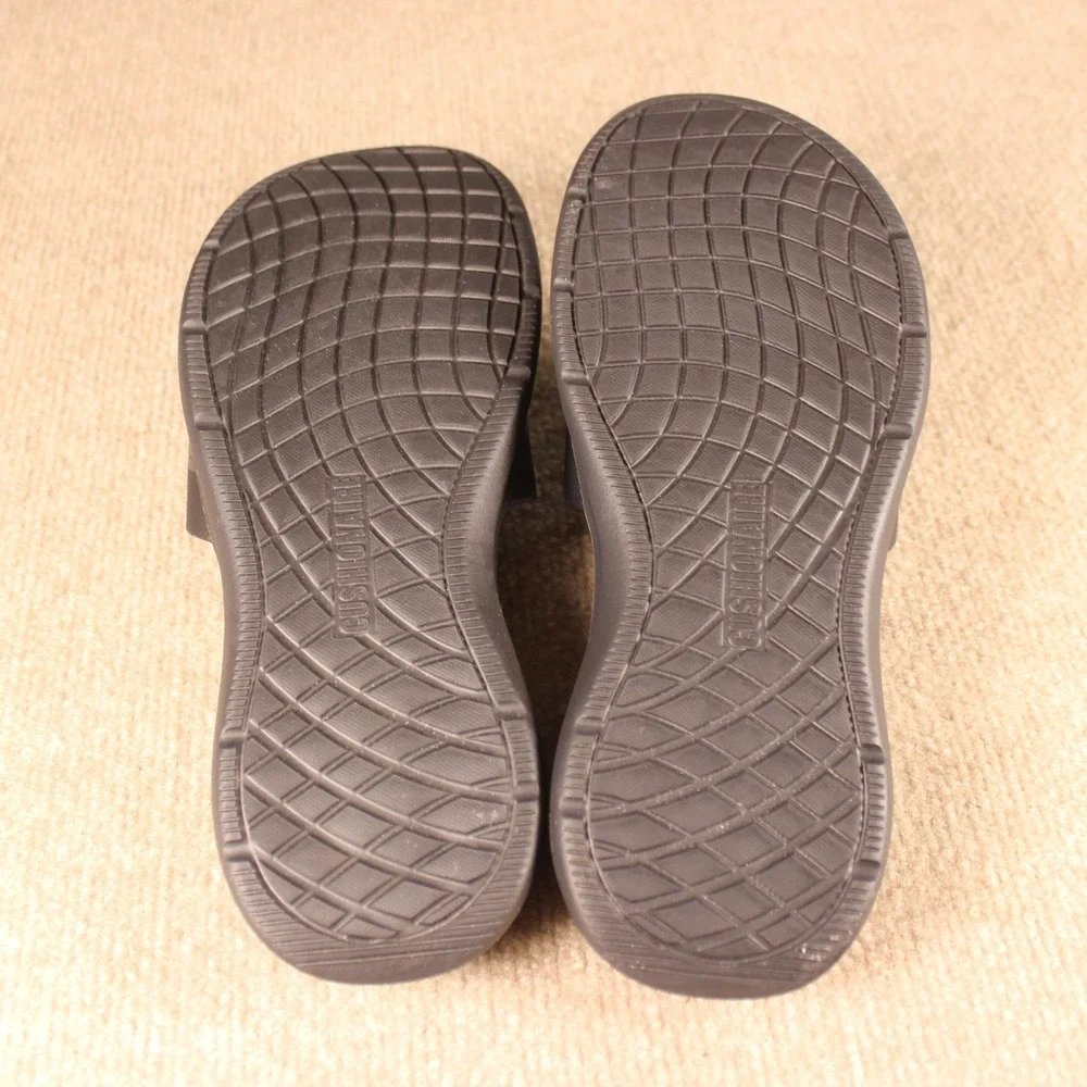 Cushionaire Memory Foam Slide Sandals Black Textured Strap Womens 7M EU 37